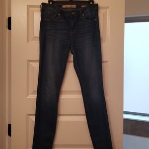 Guess power curvy mid rise skinny jeans